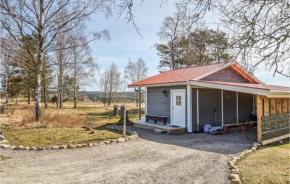 Beautiful home in Ljungskile with Jacuzzi, WiFi and 1 Bedrooms in Ljungskile